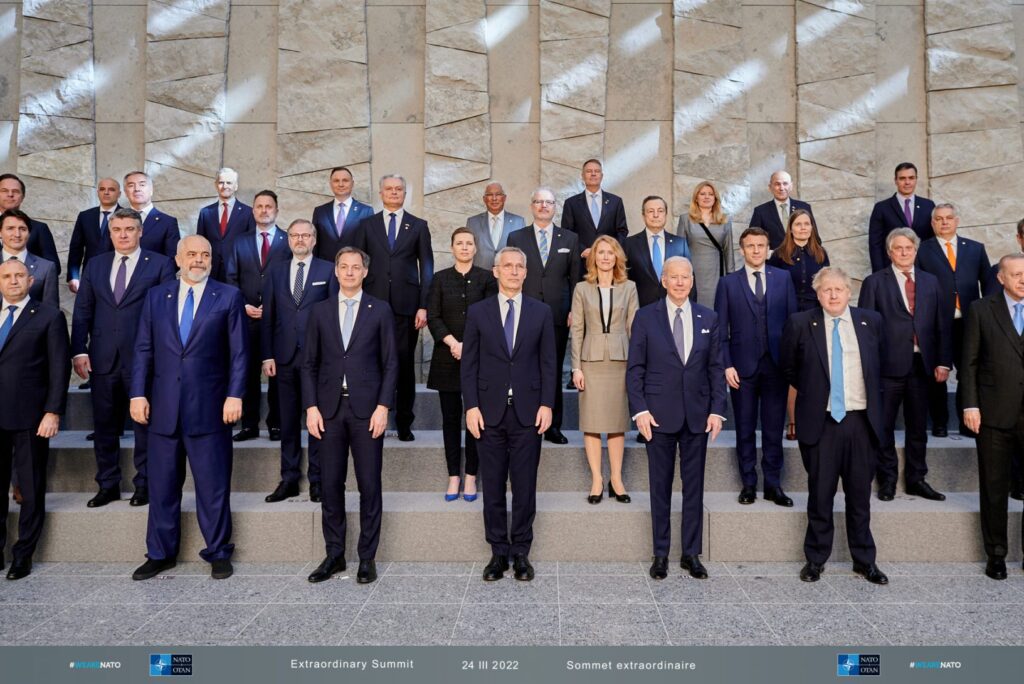 NATO: UN NUOVO INIZIO