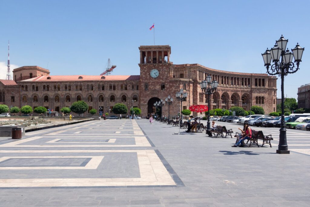 RIMANE ALTA LA TENSIONE TRA ARMENIA E AZERBAIJAN